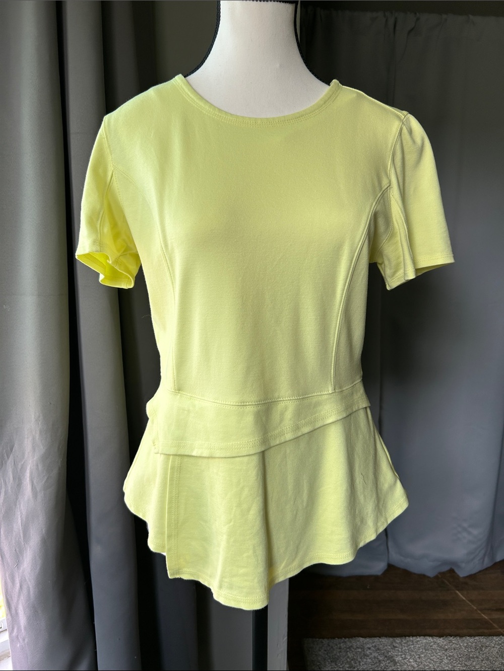 BCBGMaxAzria Pale Yellow Short Sleeve Peplum Top